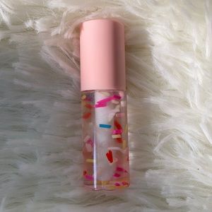 Lip gloss